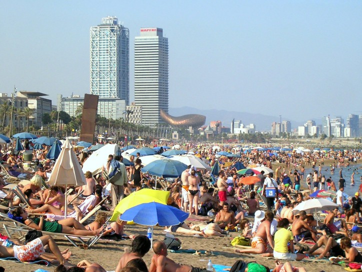Plaża Barceloneta (Wikimedia Commons)
