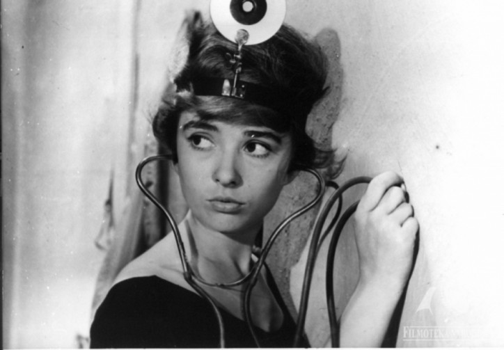 Kadr z filmu „Niewinni czarodzieje”, na zdj. Krystyna Stypułkowska/ Wikimedia Commons