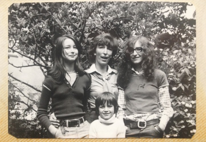 Maria Anto z dziećmi: Zuzanną, Krystyną, Edwardem; połowa lat 70./dzięki uprzejmości Zuzanny Janin