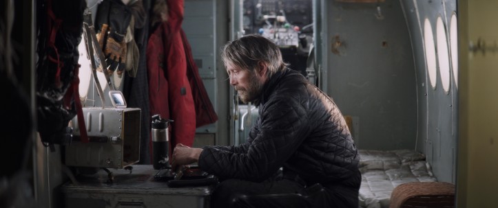 Mads Mikkelsen w „Arktyce”, zdjęcie: materiały promocyjne