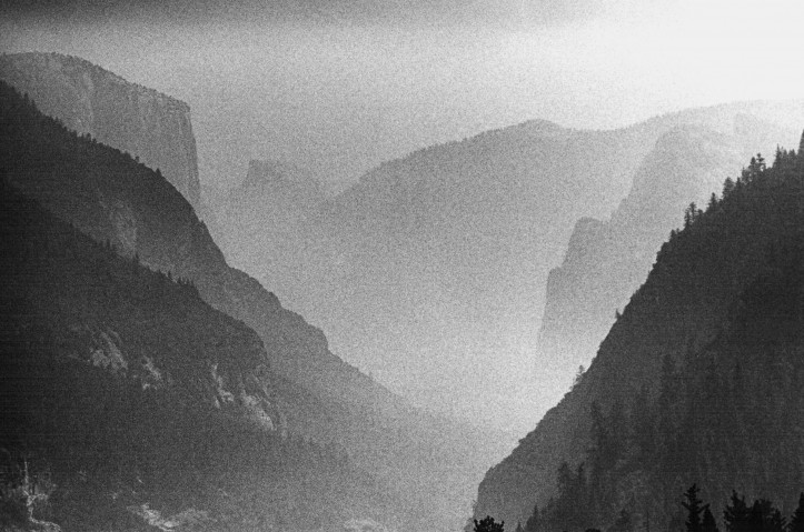 Dolina Yosemite w porannym świetle, zdjęcie: Tom Frost (CC BY 3.0) 
