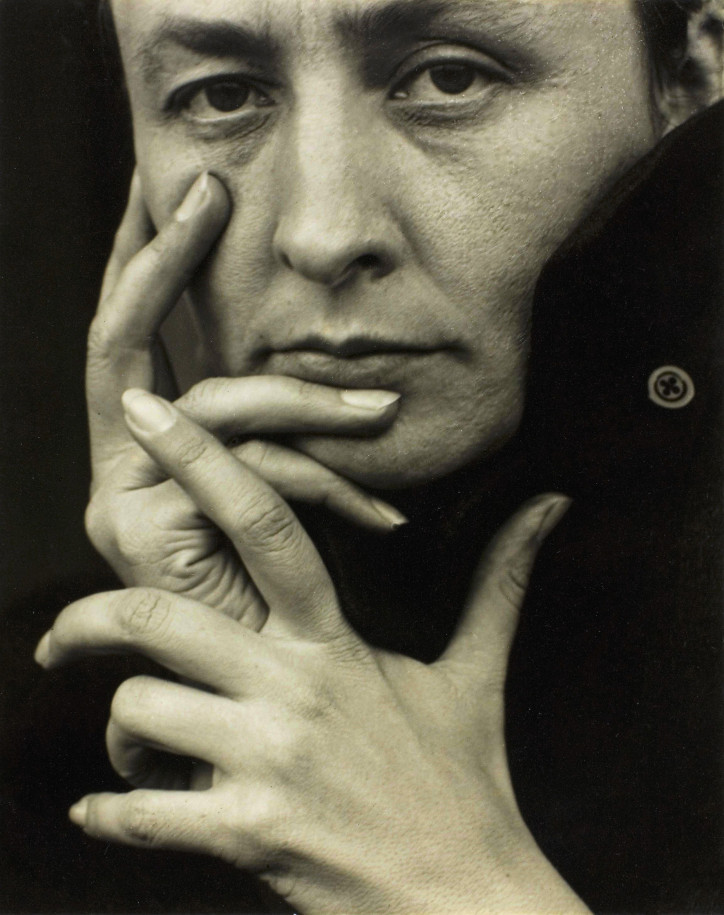Alfred Stieglitz, „Portret Georgii O’Keeffe”, 1918 r.; zdjęcie: Alfred Stieglitz/domena publiczna