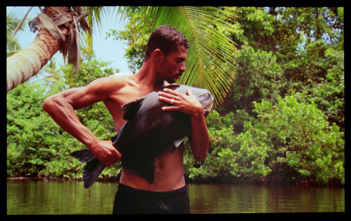 Jonathas de Andrade, O Peixe (z port. Ryby) (2016) – kadr wideo/ mat. MSN