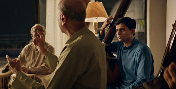 Kadr z filmu „The Disciple”, reż. Chaitanya Tamhane
