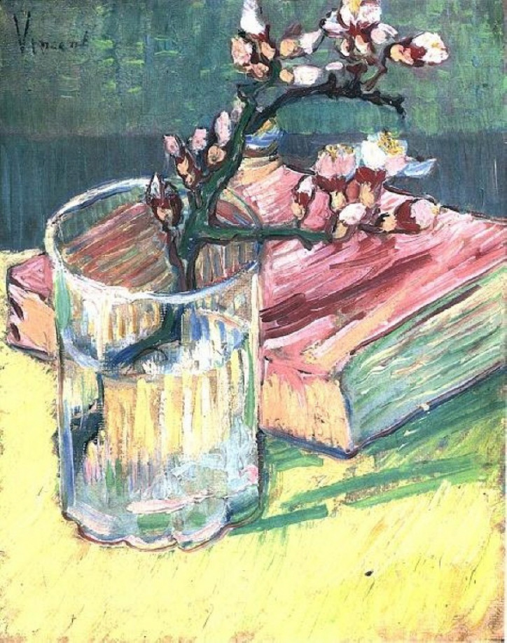  „Kwitnąca gałązka migdałowca w szklance i książka”, Vincent van Gogh, 1888 r. (domena publiczna)