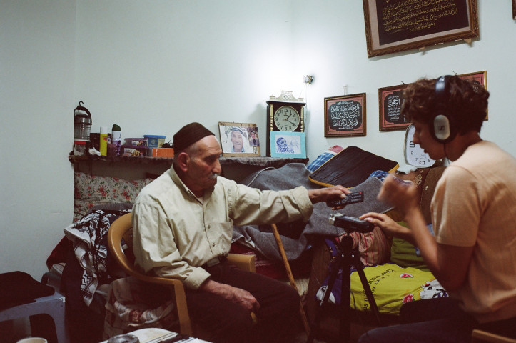 Nagranie w domu Abu Sabri – Mohammeda ali Zboun, obóz Aida, Palestyna, fot. Kuba Rudziński
