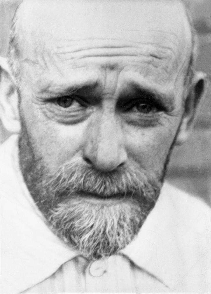 In 1943, Janusz Korczak (pictured) staged Rabindranath Tagore’s play “The Post Office” with children from an orphanage in the Warsaw Ghetto. Like all works by the Indian author, the play had been banned by the Nazis. Source: PAP/CAF