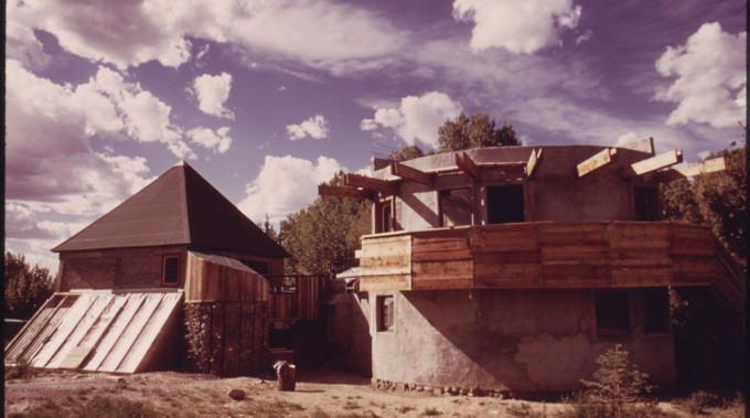 Earthship – ziemianka na trudne czasy